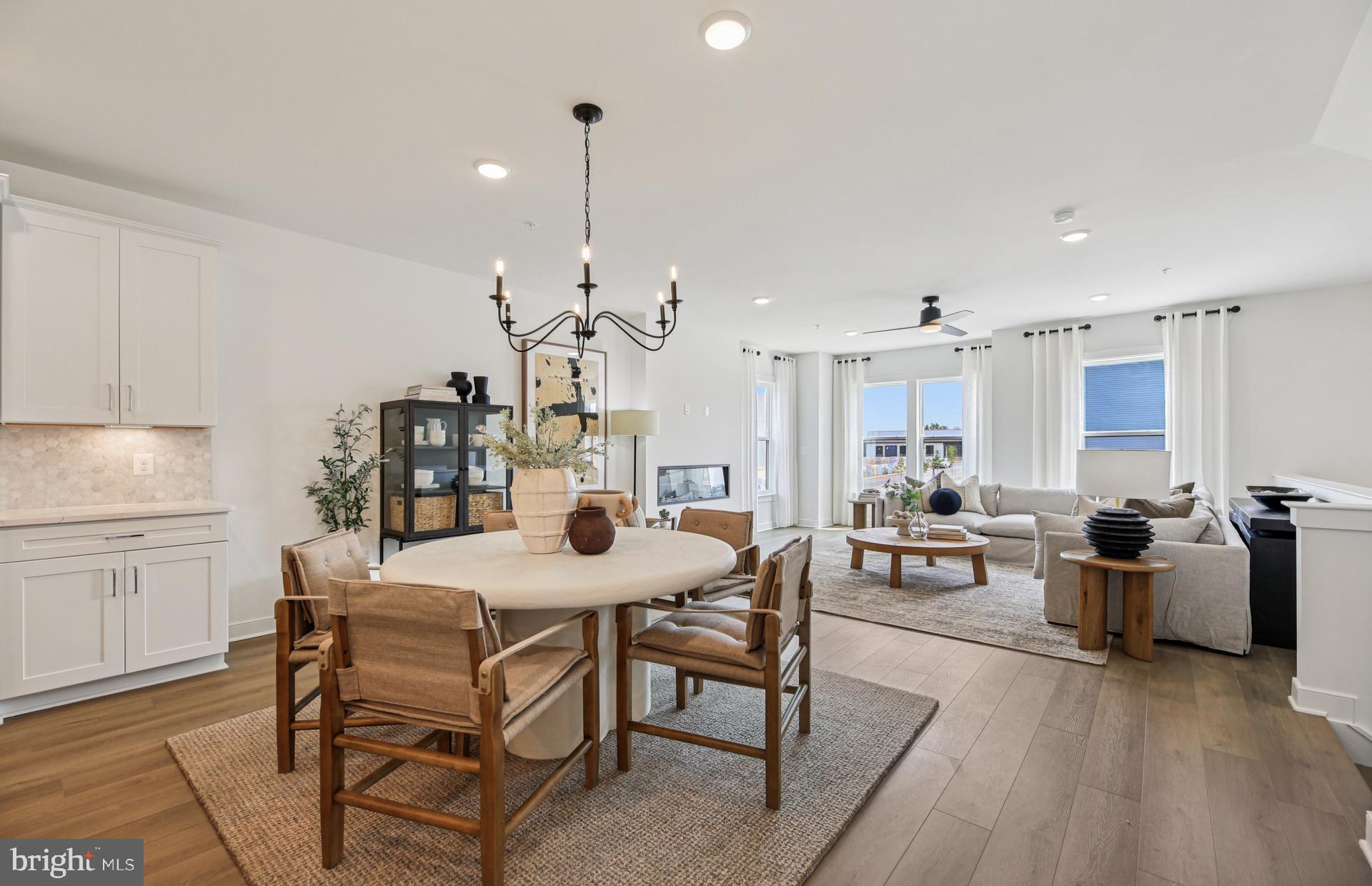 1162 CRESTED WOOD DRIVE