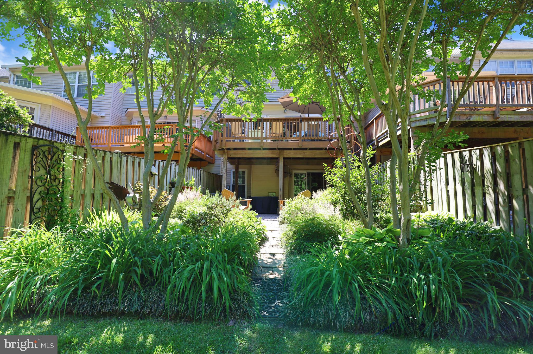 KINGSTOWNE - Residential