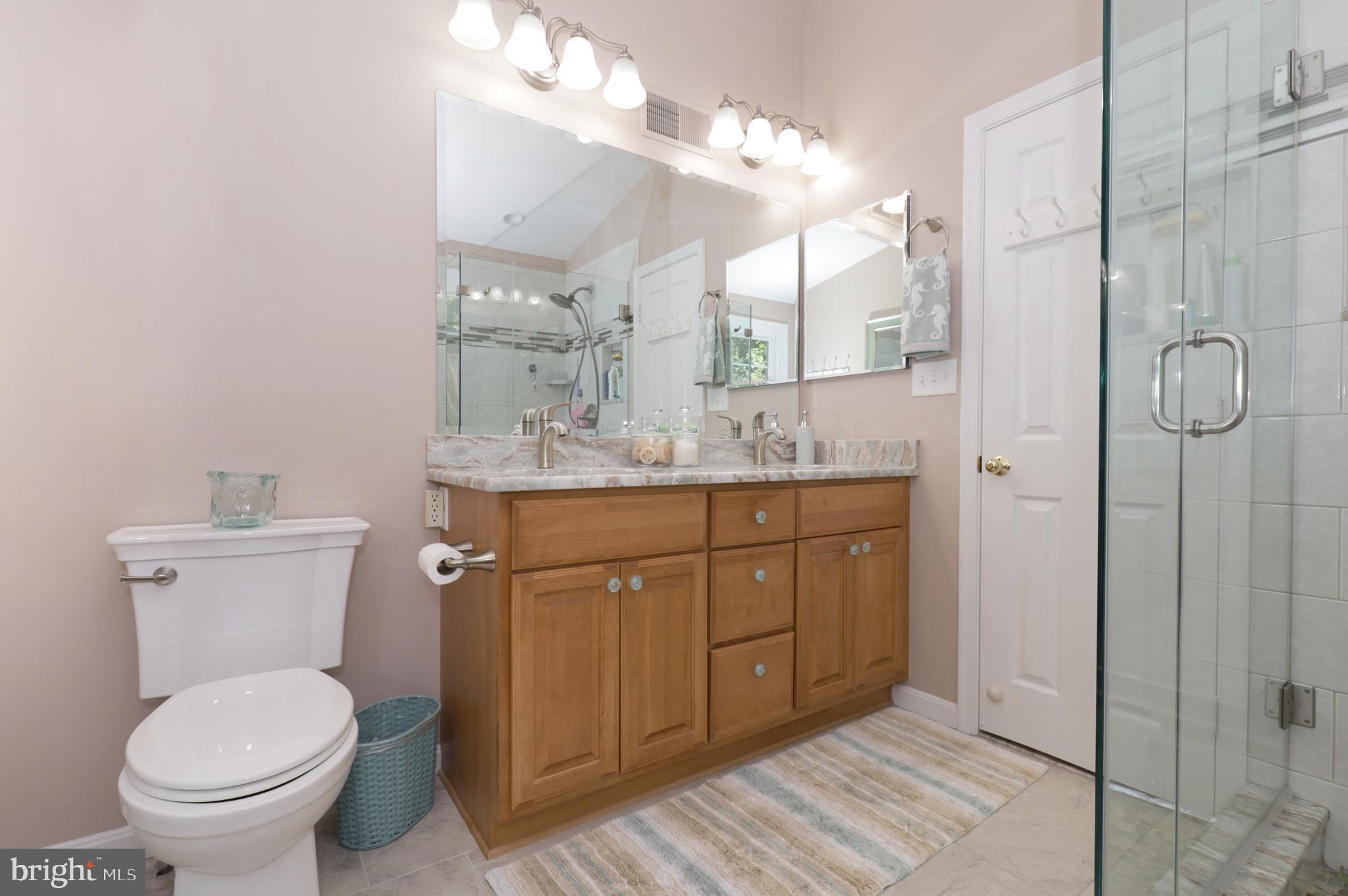 KINGSTOWNE - Residential