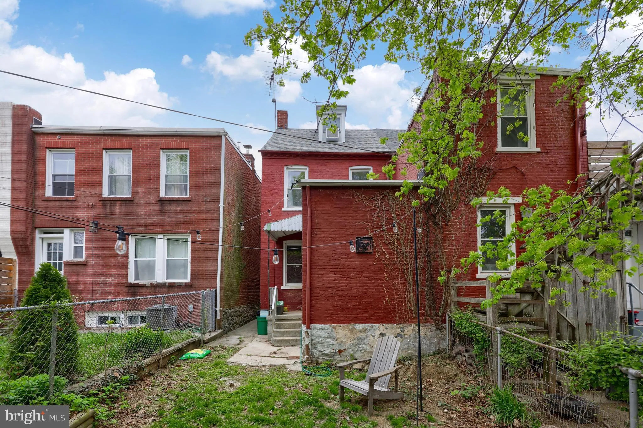 Lancaster, Pennsylvania 17603, United States, 3 Bedrooms Bedrooms, ,1 BathroomBathrooms,Residential,Pending,114965