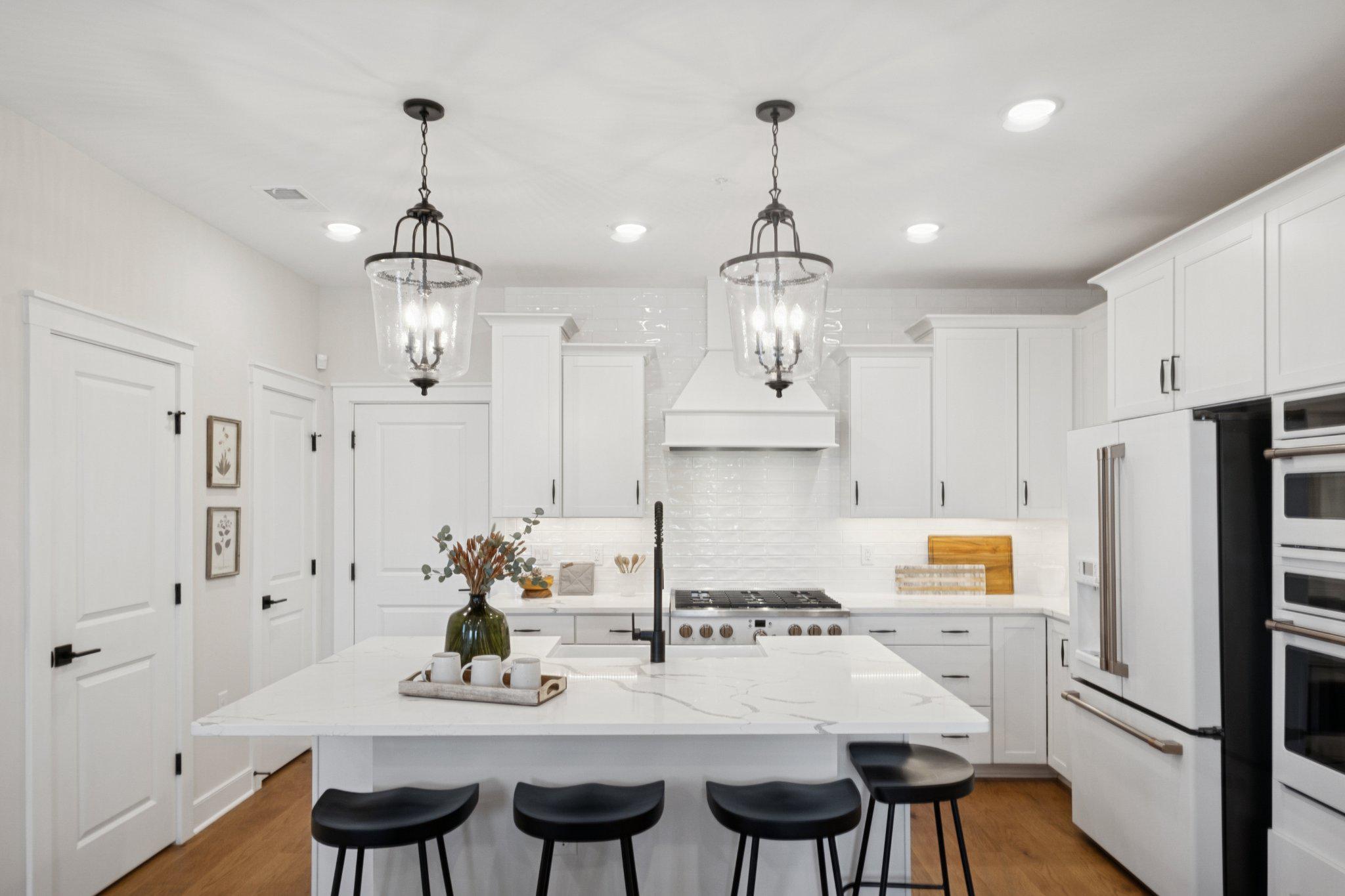 14928 DECO CIRCLE