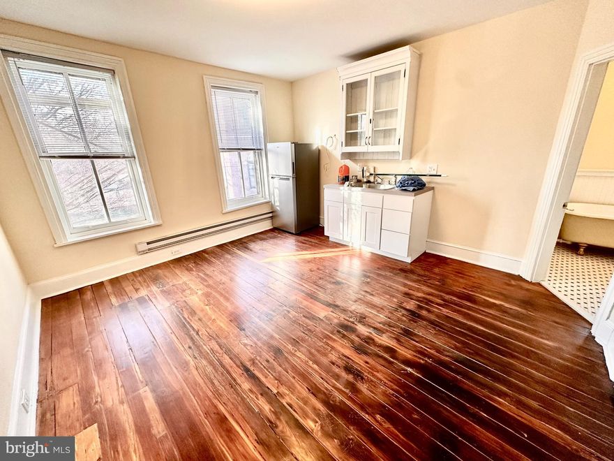 Newly refinished Germantown studio for rent. Brand new appliances. Wood floors. Large bathroom with claw foot tub. Great natural light. Shared outdoor space. Available for quick move in. Laundry in basement. Reach out for the video tour, showings and applications. Credit over 650 and verifiable income required. First, last and one month security due at lease signing. Tenants pay electric.