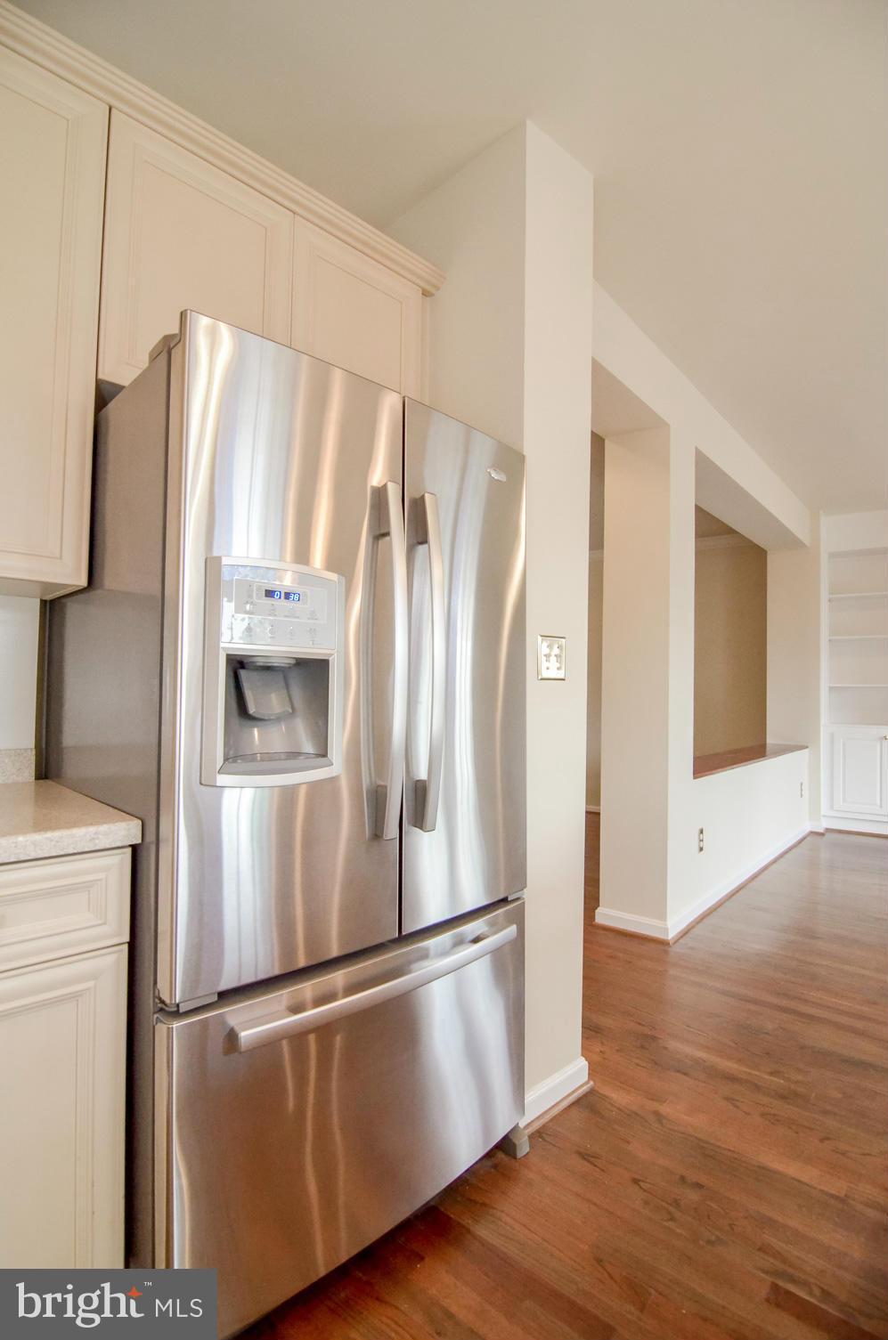 RESTON - Residential