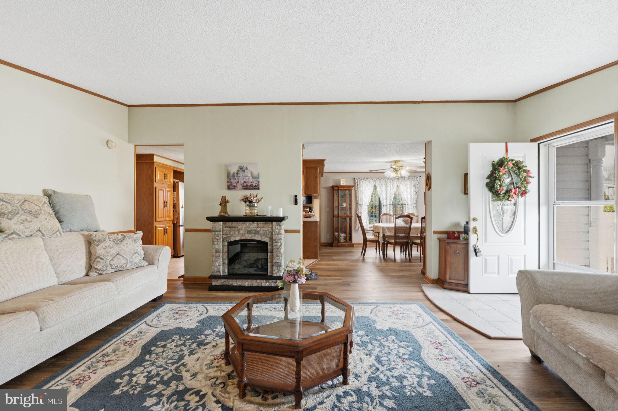 MURRAY MANOR - Residential