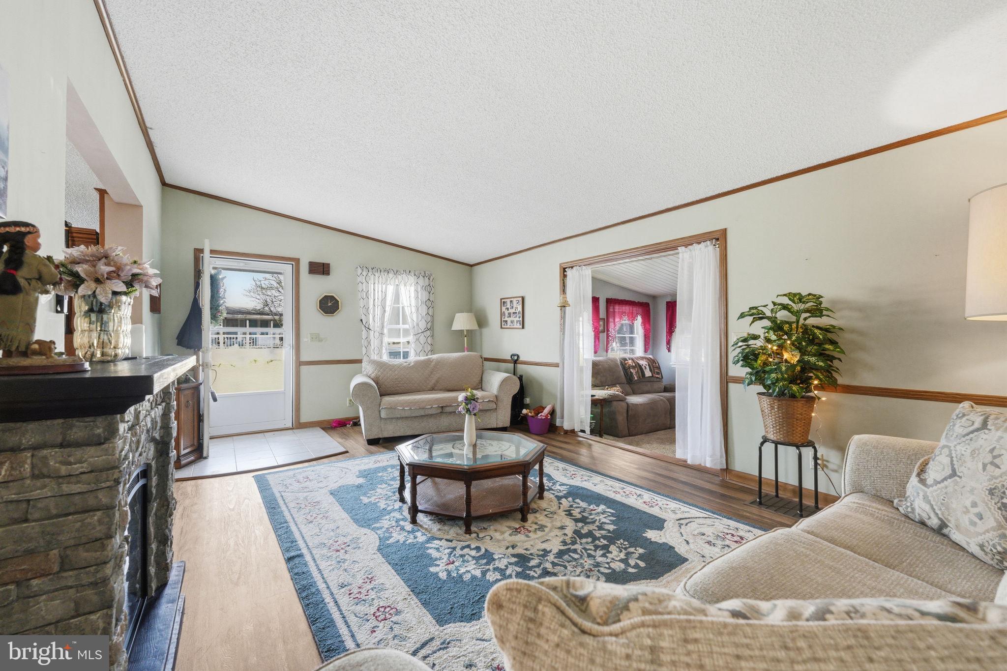 MURRAY MANOR - Residential