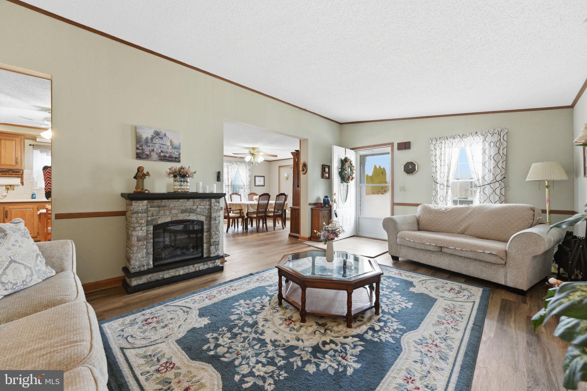 MURRAY MANOR - Residential