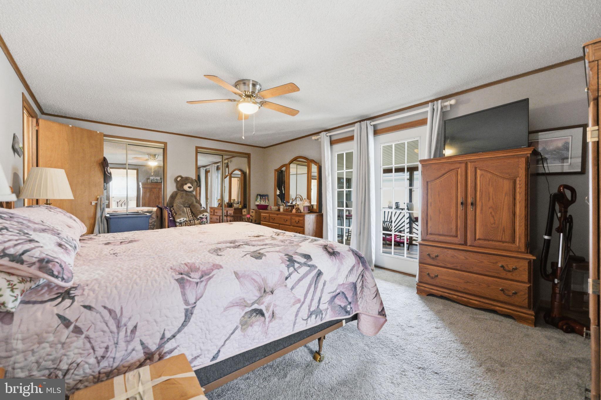 MURRAY MANOR - Residential