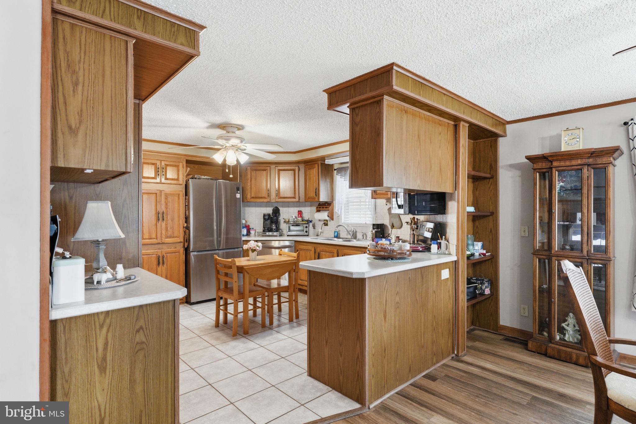 MURRAY MANOR - Residential