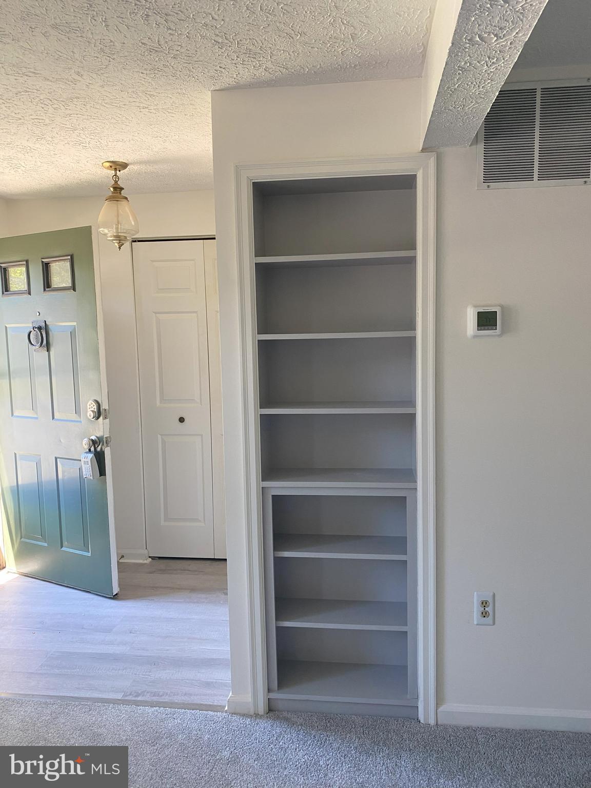 LAUREL HIGHLANDS - Residential