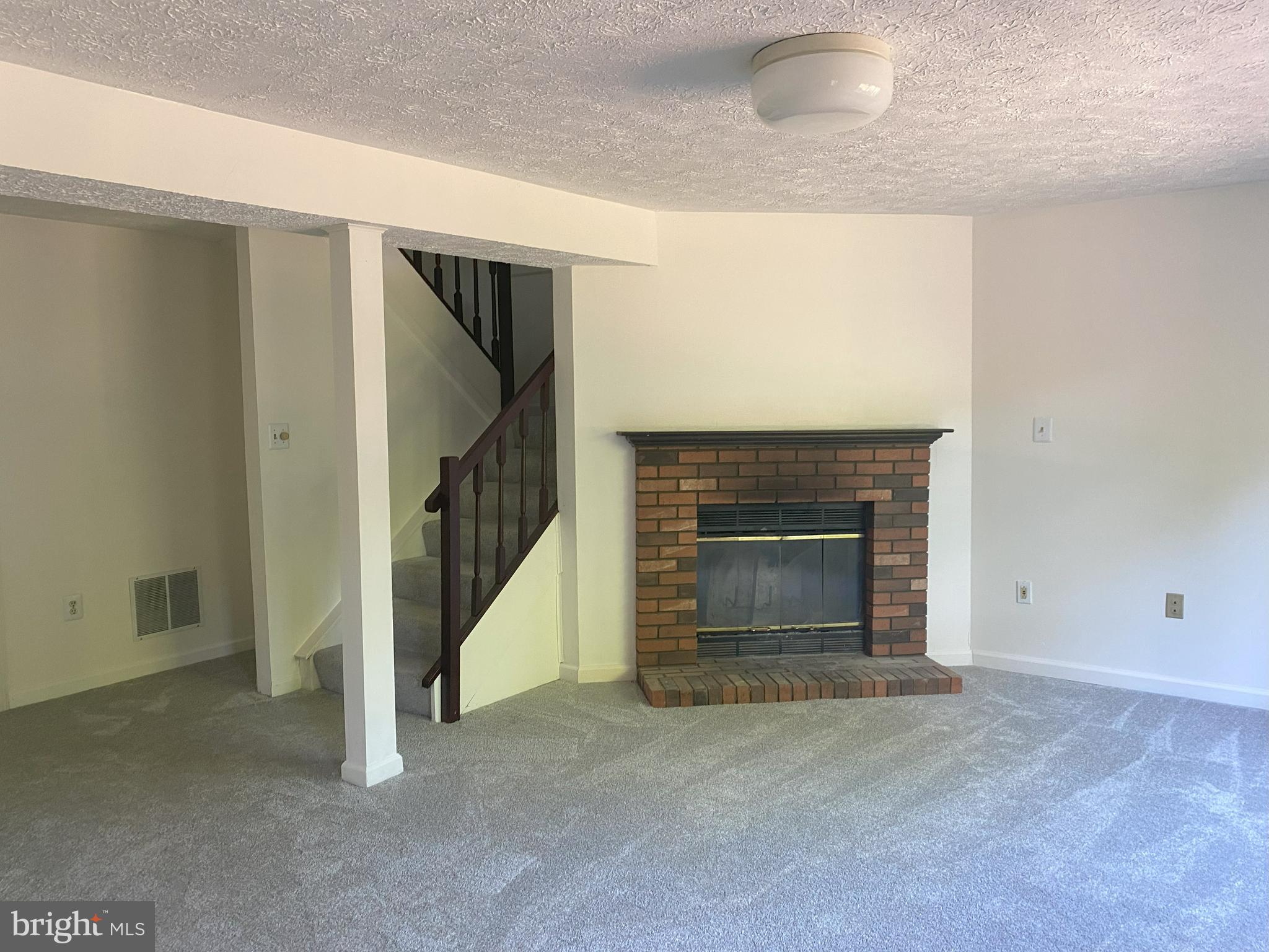 LAUREL HIGHLANDS - Residential