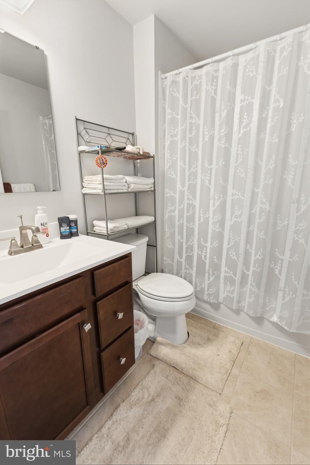 7321 CLUBHOUSE DRIVE