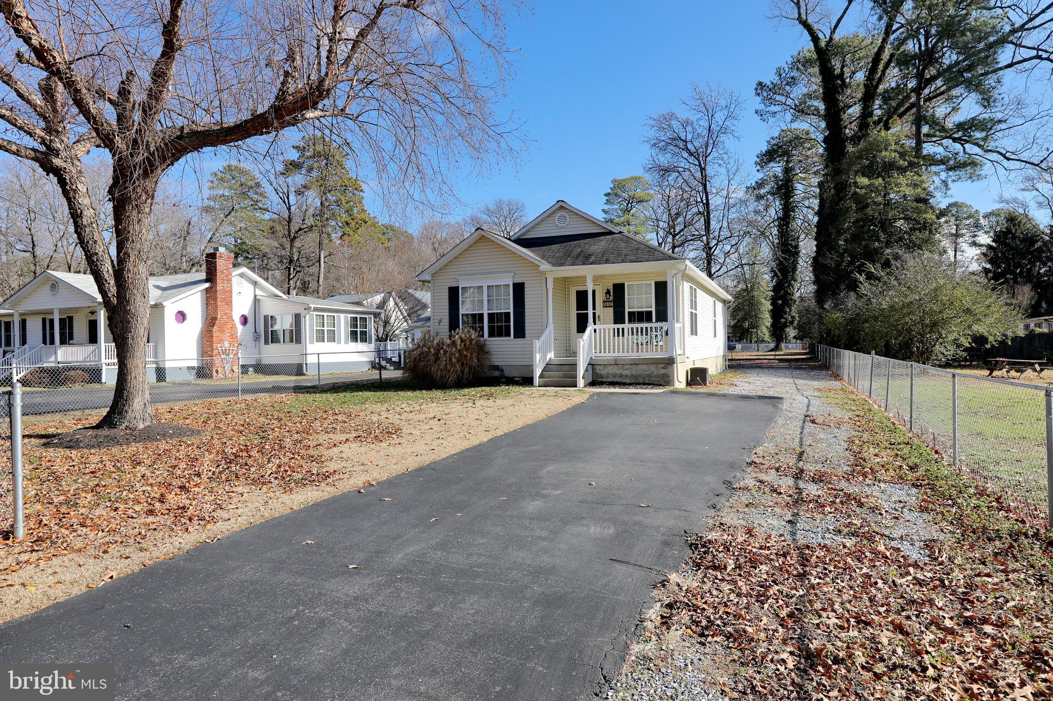 COBB ISLAND - Residential