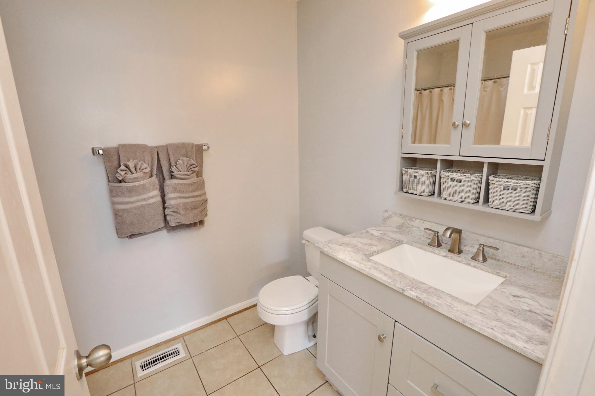 COBB ISLAND - Residential