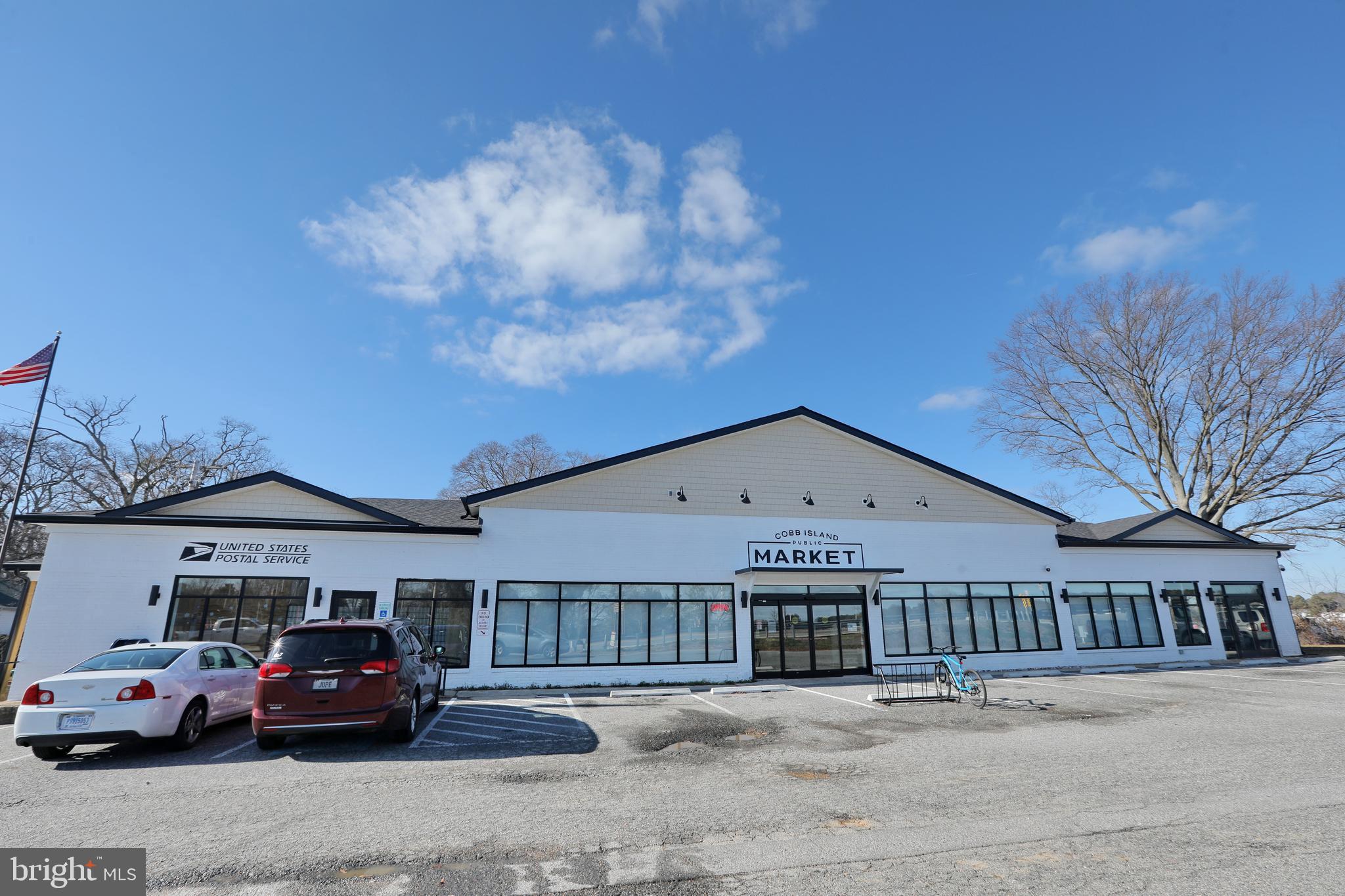 COBB ISLAND - Residential