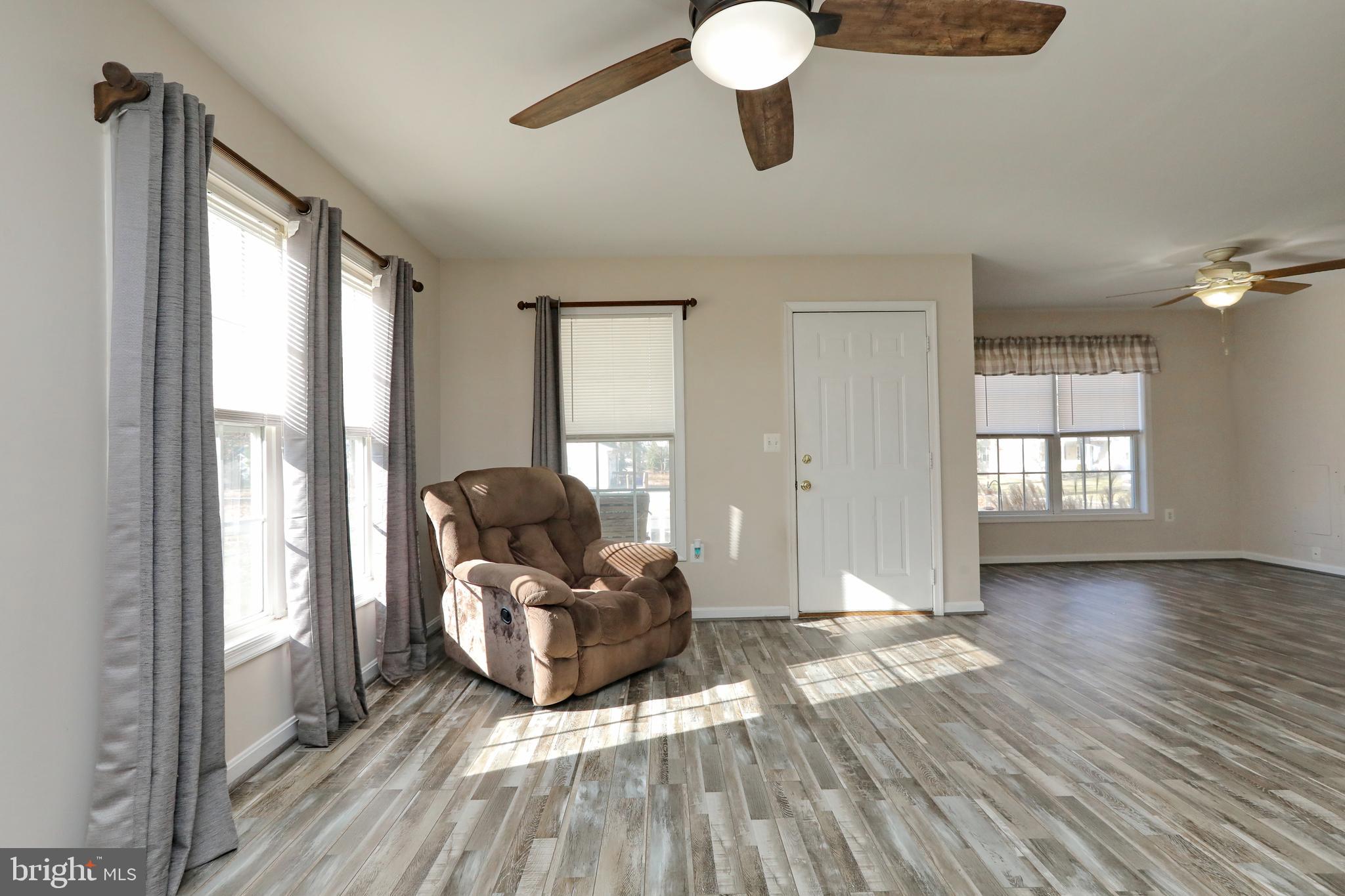 COBB ISLAND - Residential