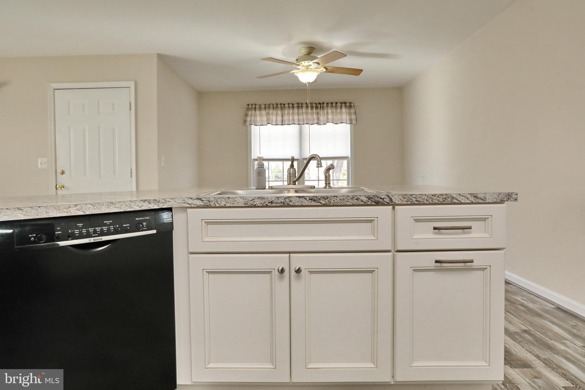 COBB ISLAND - Residential