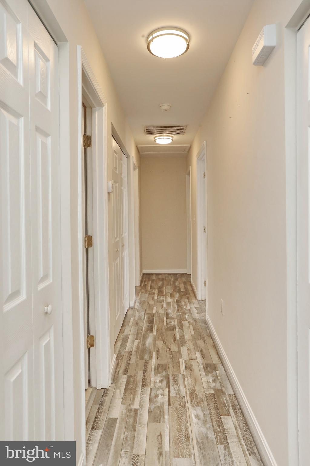 COBB ISLAND - Residential