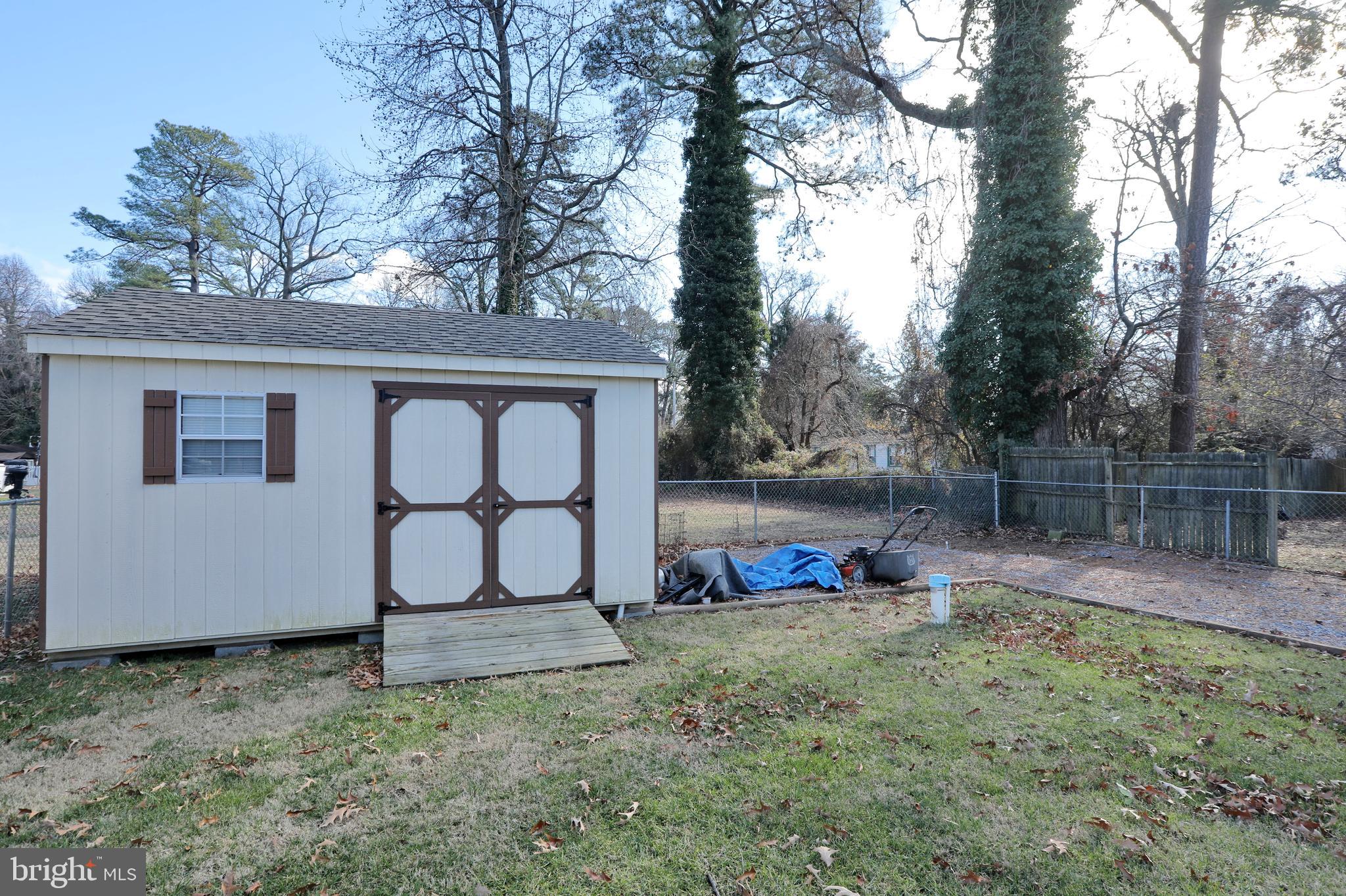 COBB ISLAND - Residential