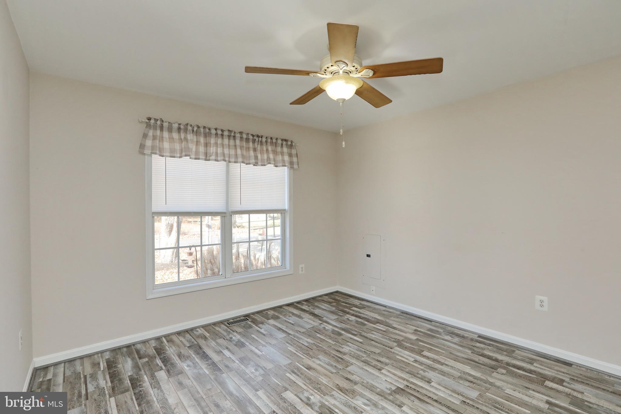 COBB ISLAND - Residential