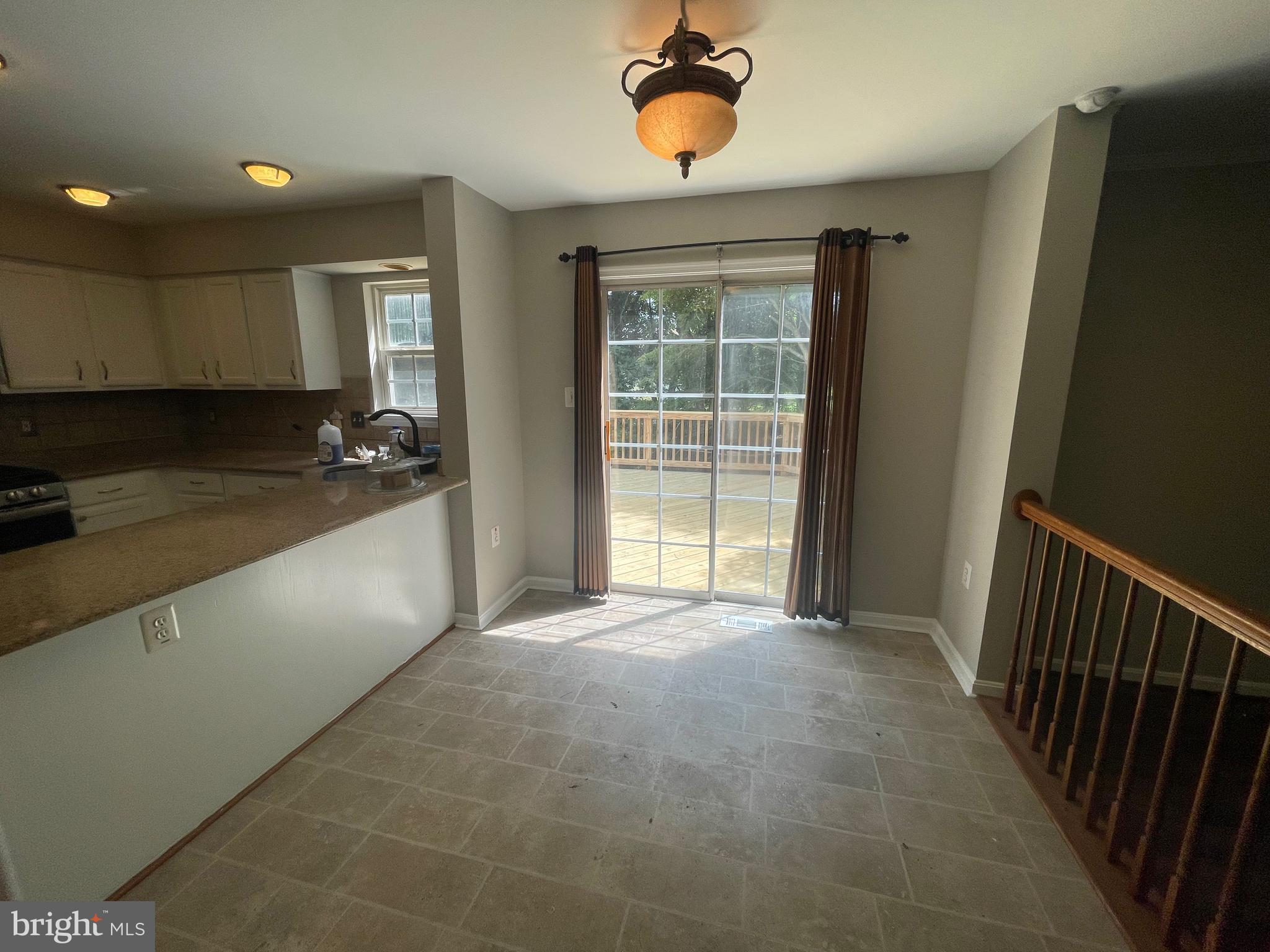 HOMELAND - Residential Lease