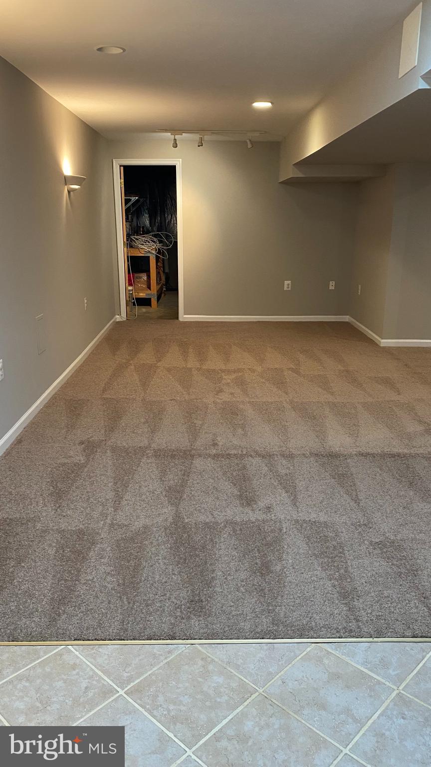 HOMELAND - Residential Lease