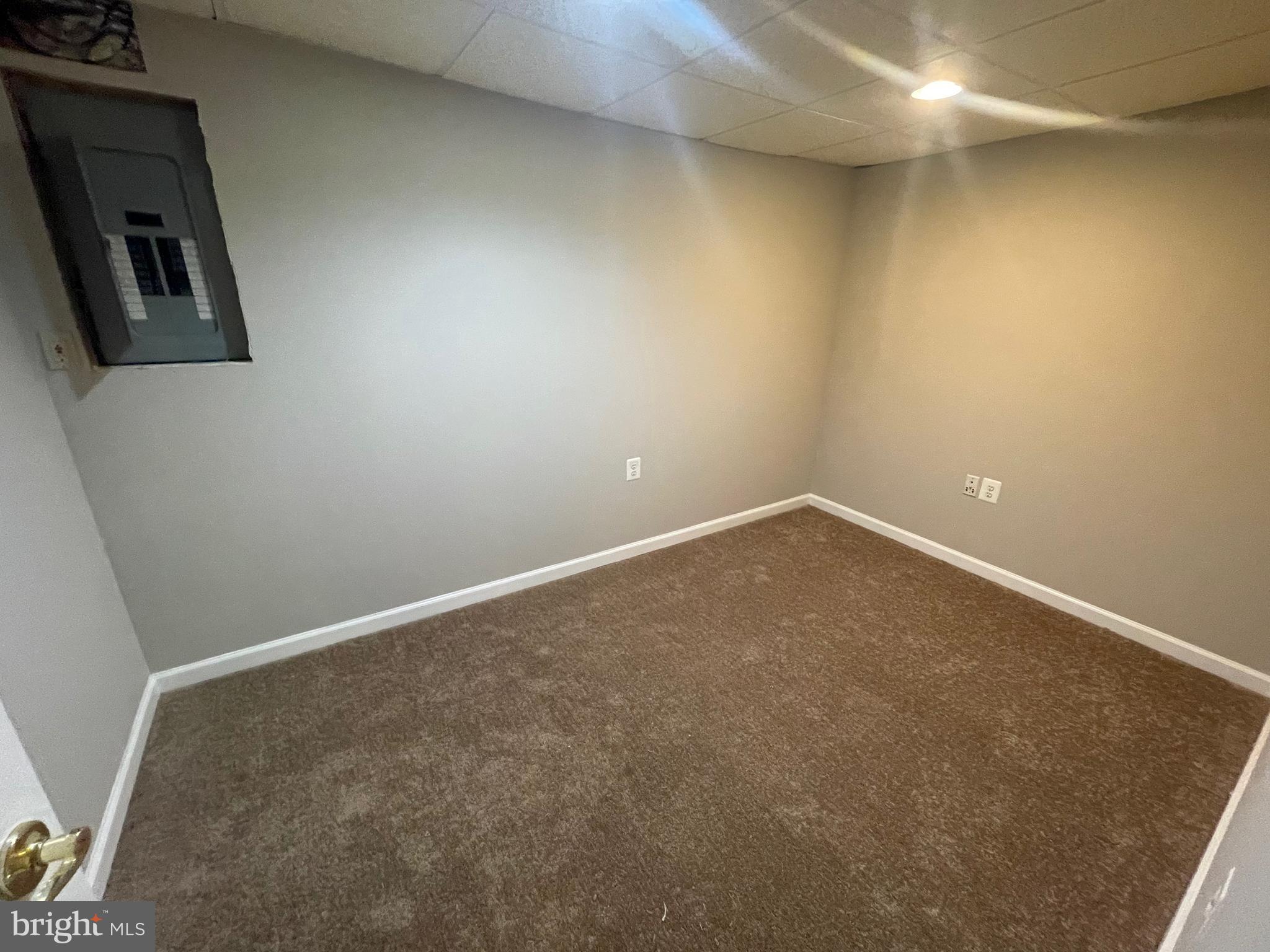 HOMELAND - Residential Lease