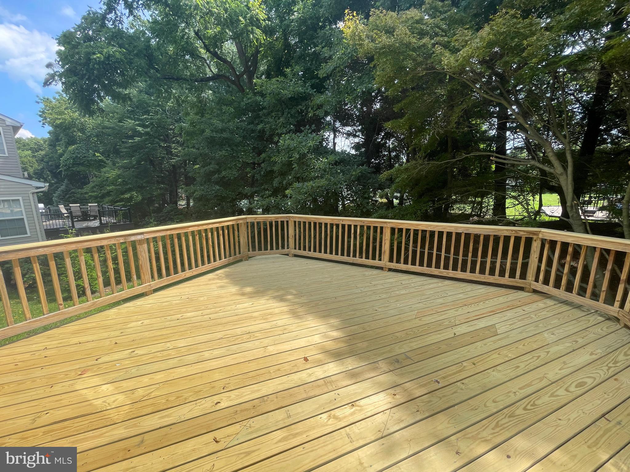 HOMELAND - Residential Lease