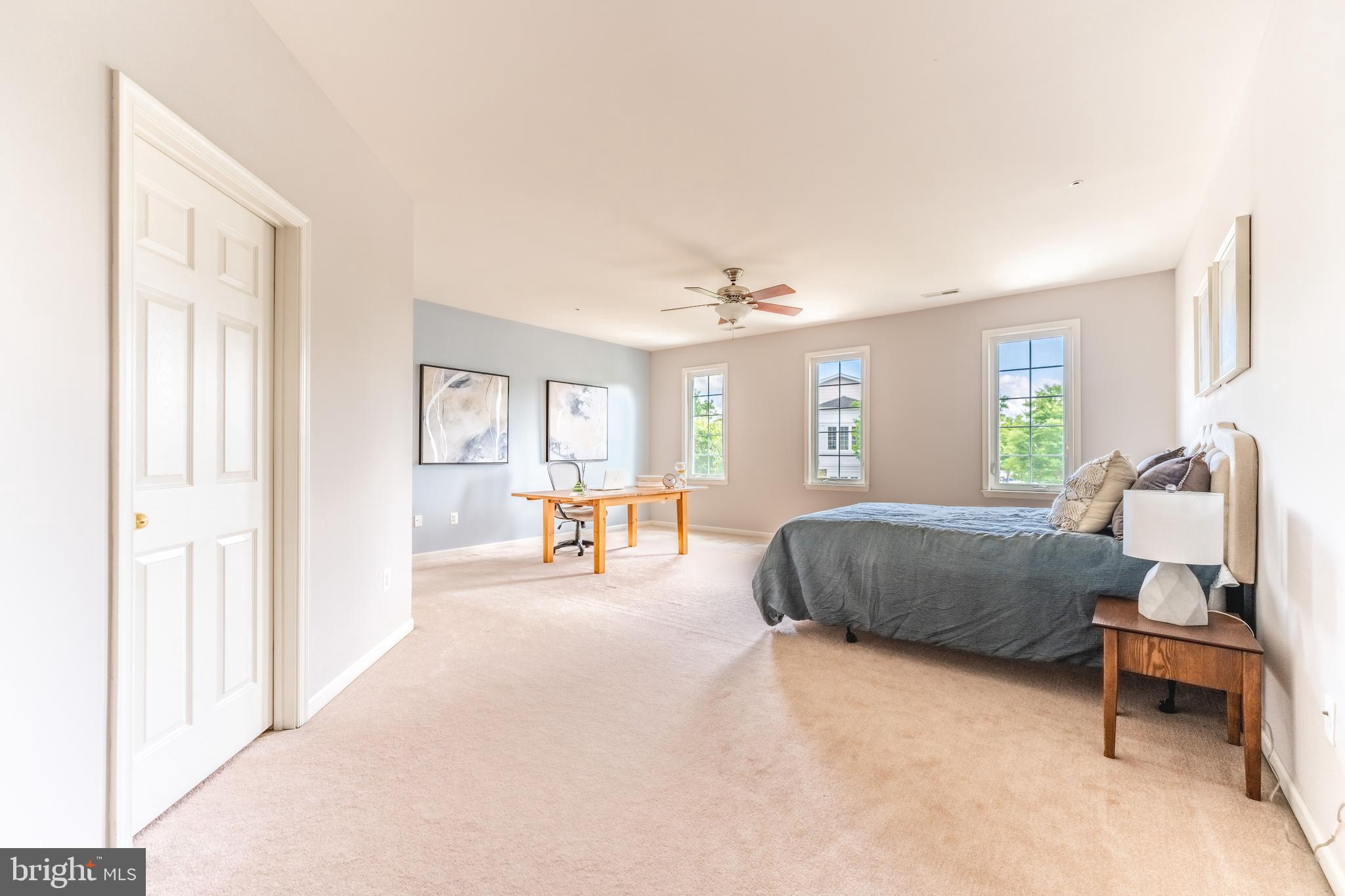 KENDALL OVERLOOK CONDOMINIUMS - Residential