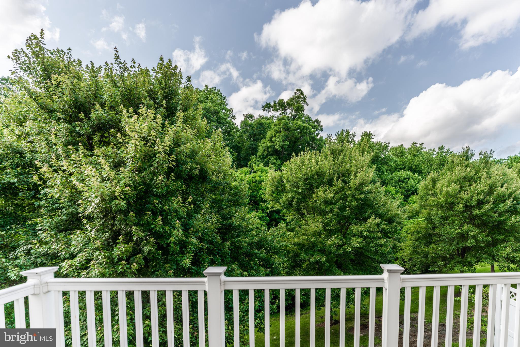 KENDALL OVERLOOK CONDOMINIUMS - Residential