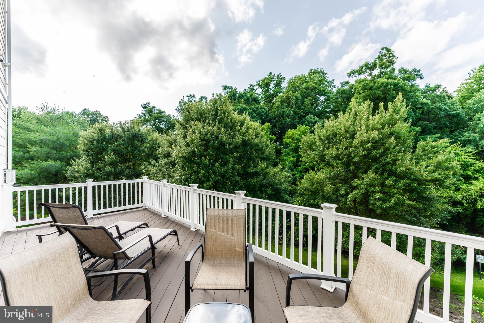 KENDALL OVERLOOK CONDOMINIUMS - Residential