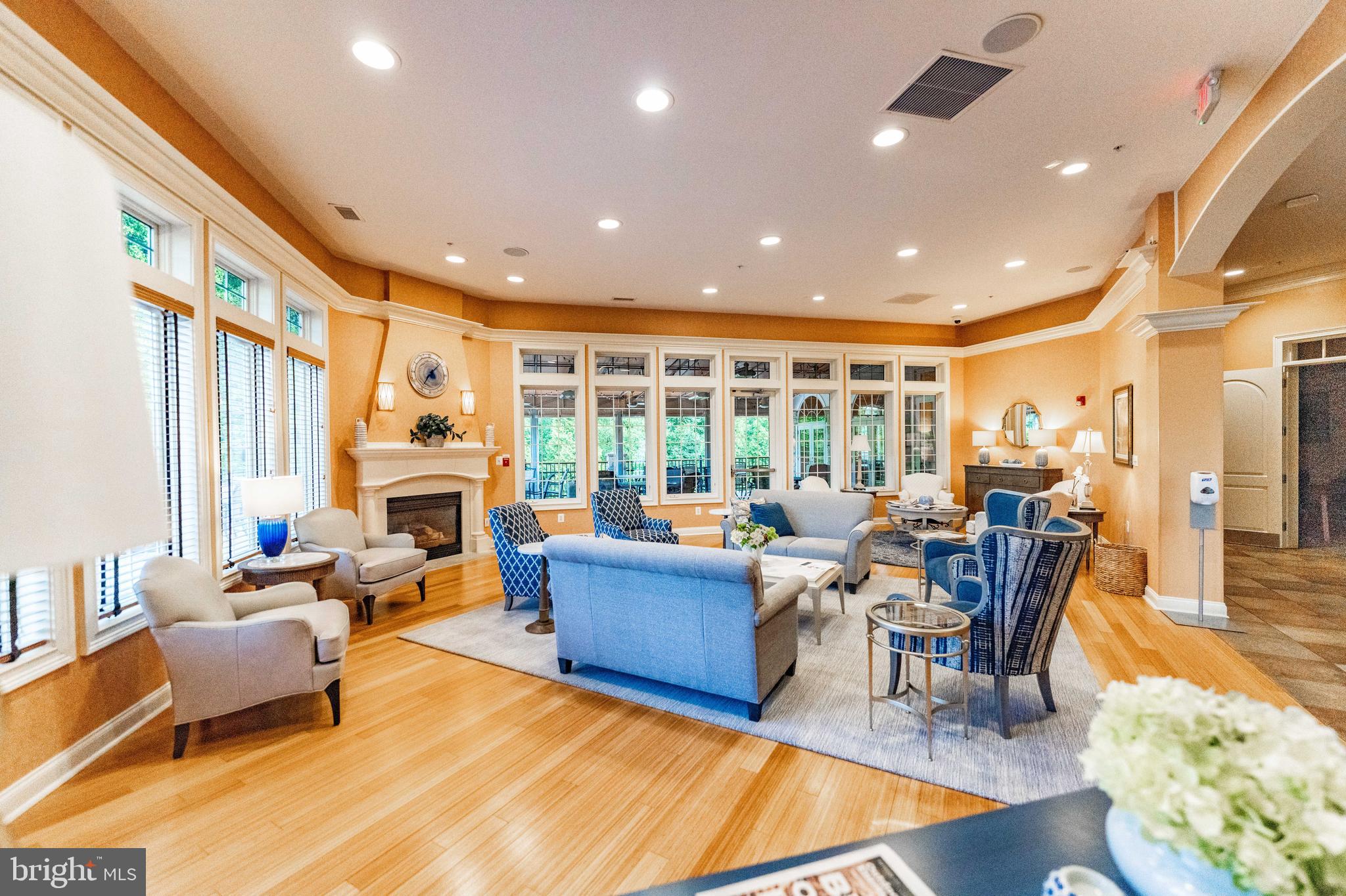 KENDALL OVERLOOK CONDOMINIUMS - Residential