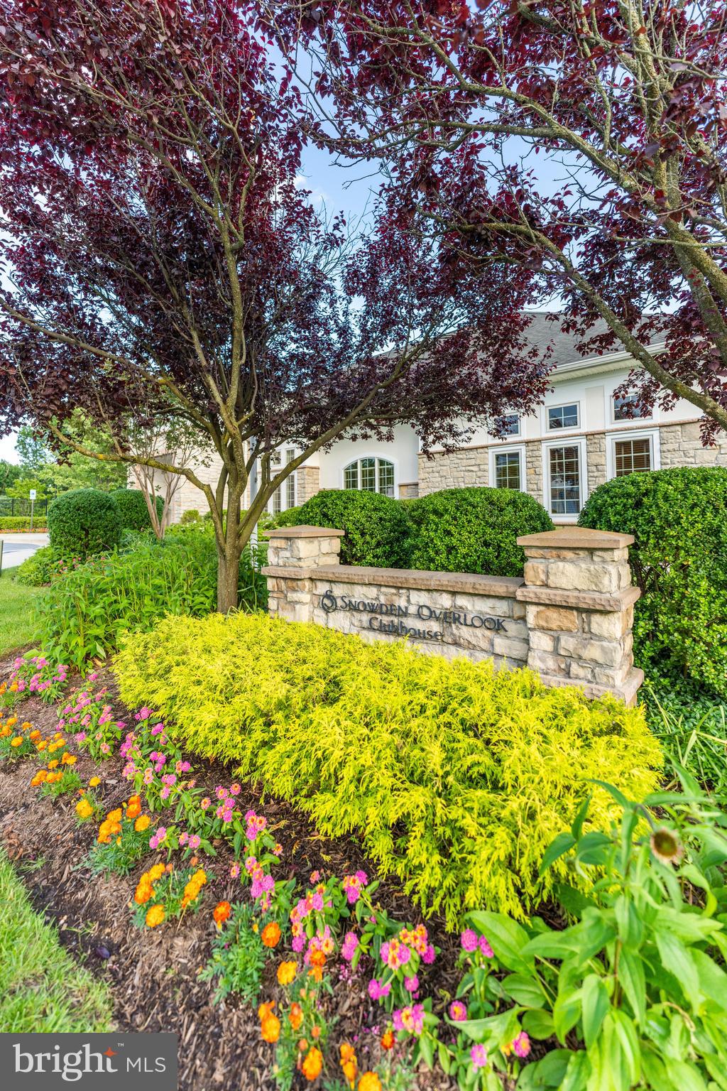 KENDALL OVERLOOK CONDOMINIUMS - Residential