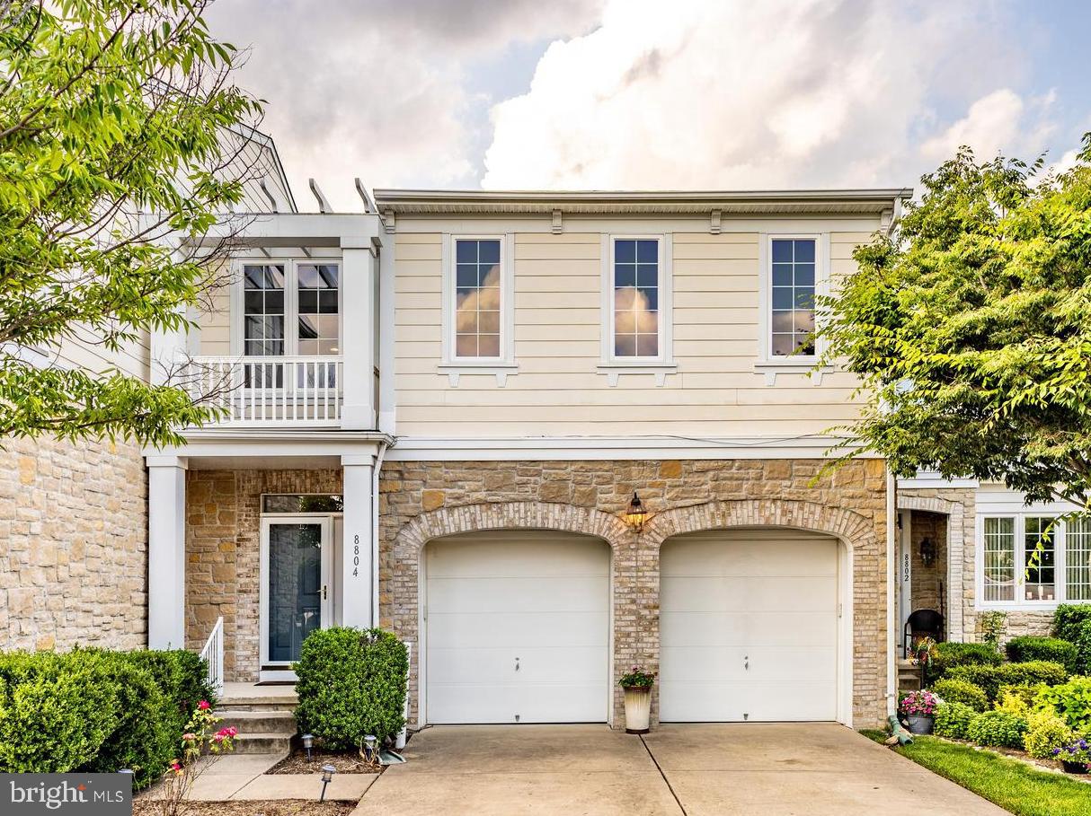 KENDALL OVERLOOK CONDOMINIUMS - Residential