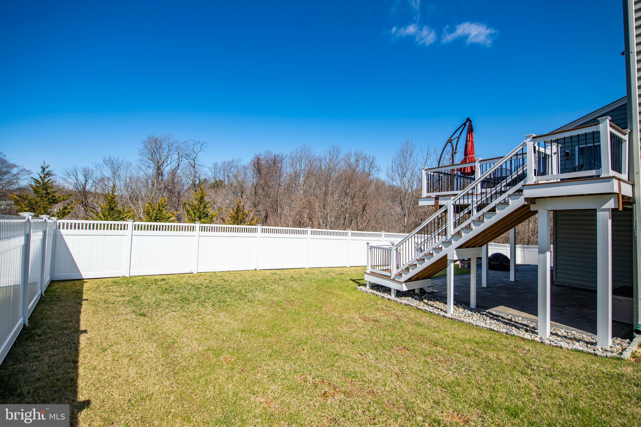 LAUREL RIDGE - THE MEADOWS - Residential