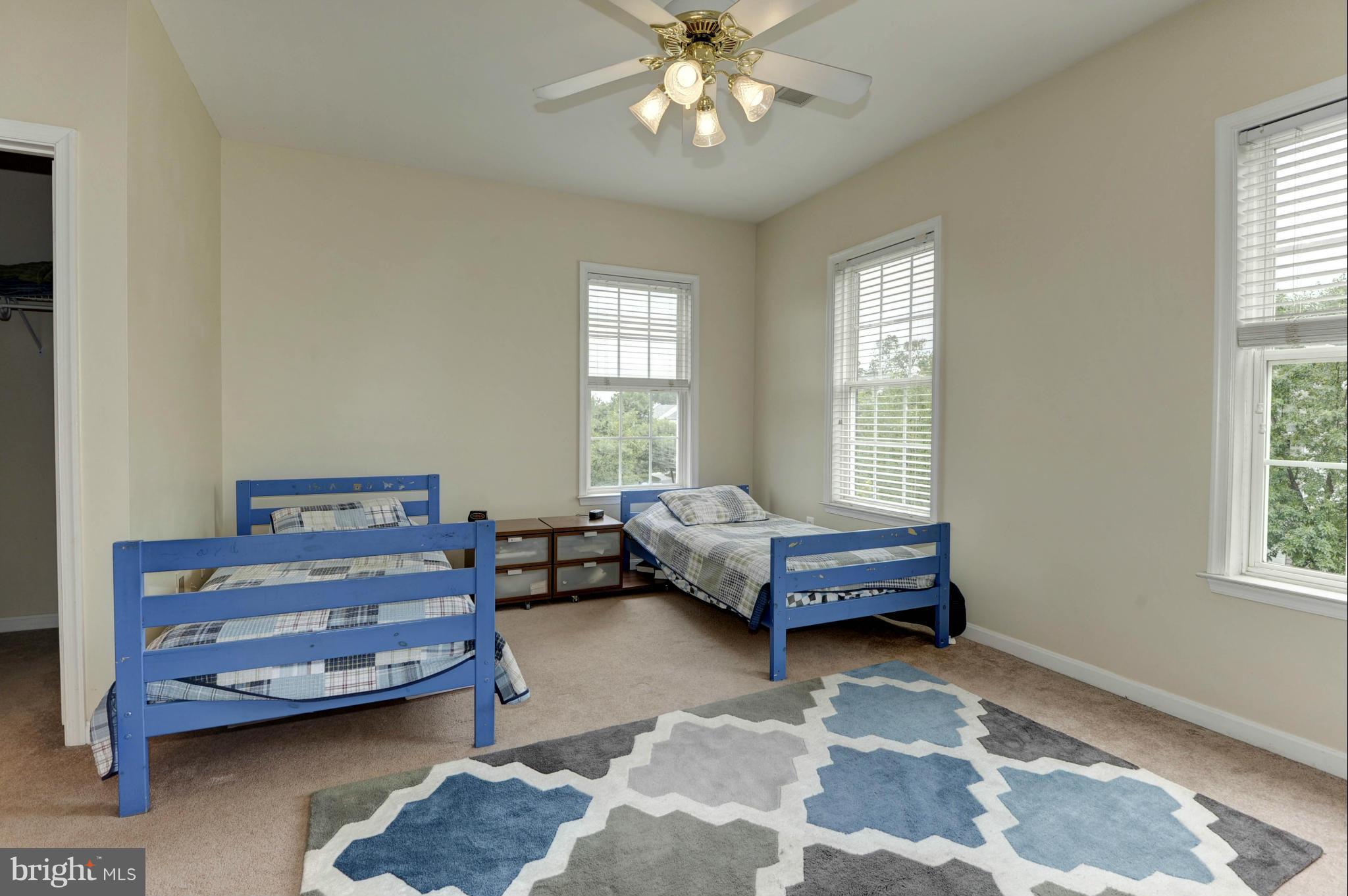 BELMONT BLUFF - Residential