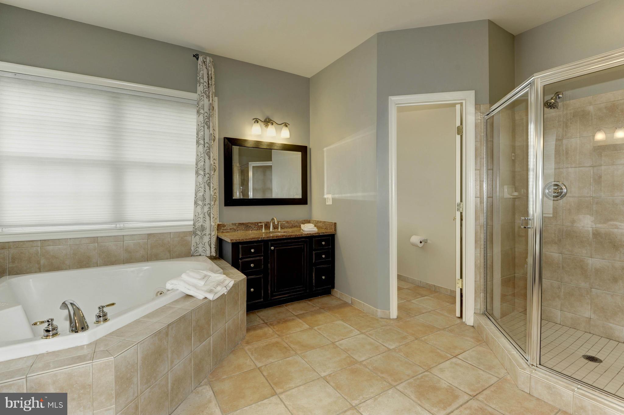 BELMONT BLUFF - Residential