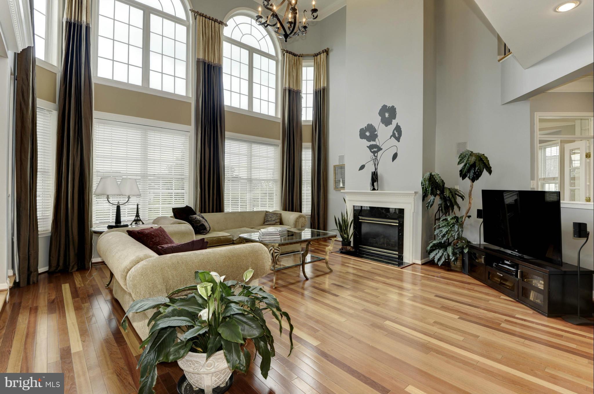 BELMONT BLUFF - Residential