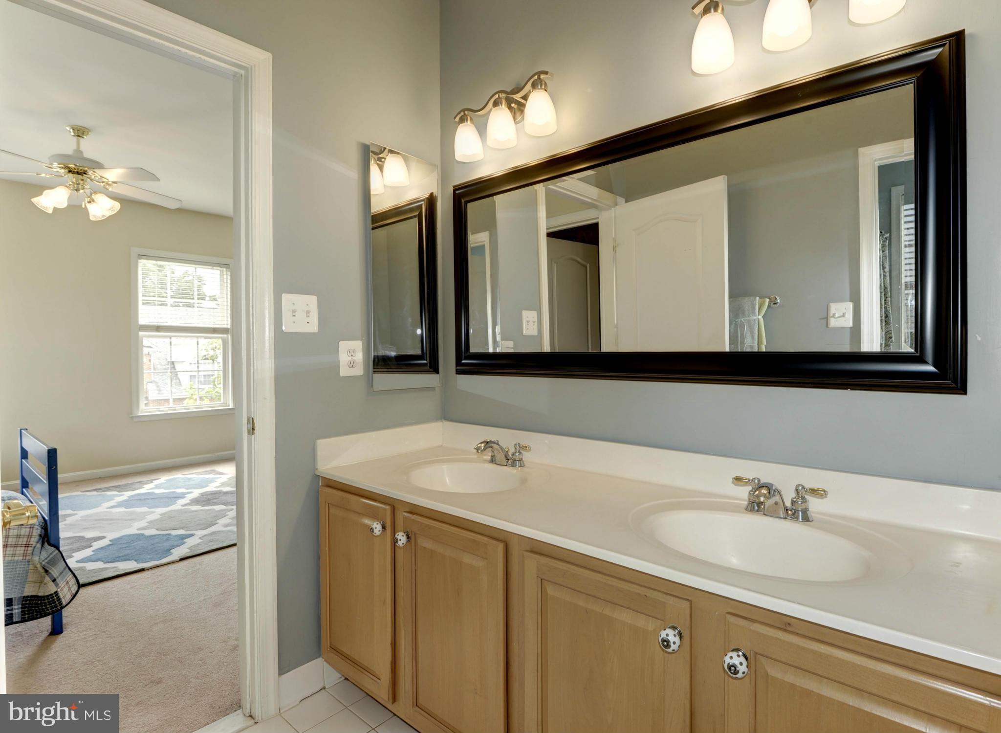 BELMONT BLUFF - Residential