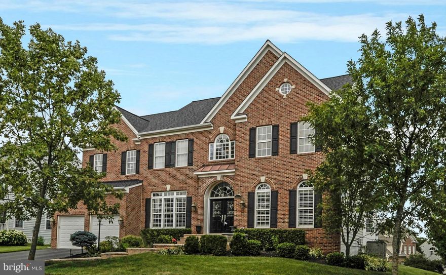 Impeccably Maintained VM Thoreau model, home in the sought after Broadlands desirable location with the nations 2015 TOP RATED schools. 2 story foyer grand entrance with 2 story family room, hardwood floors, gourmet kitchen. Luxury master bedroom with sitting area, 2 grand walk-in closets and upgraded bath. Basement Theater room. Solar Power and NEW roof, NEW HVAC, & Humidifier 3 car tandem garage