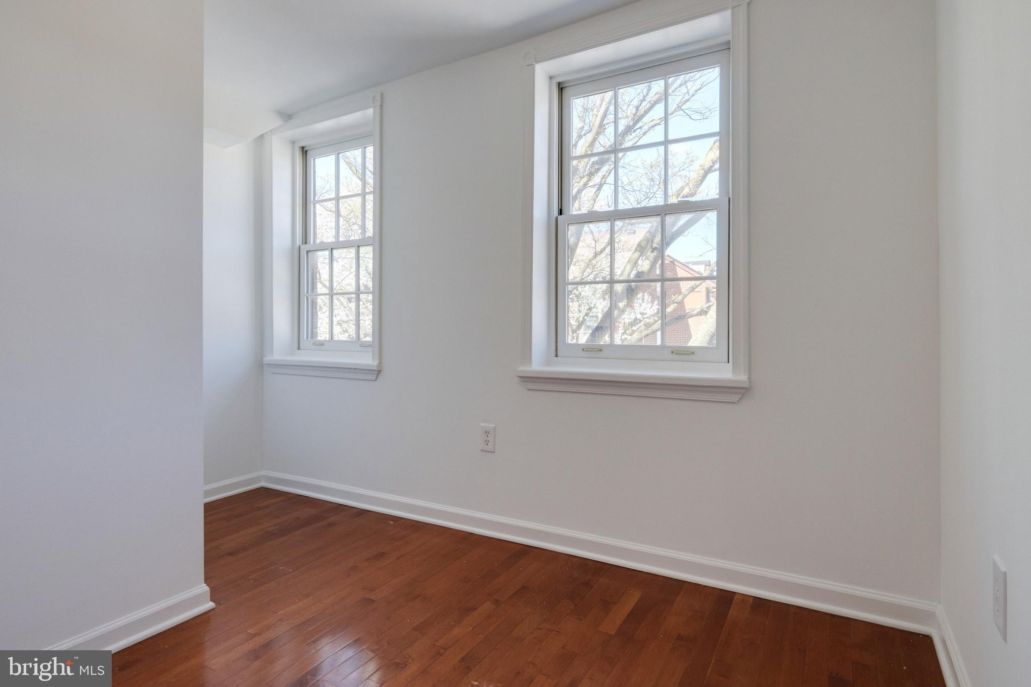 SETON HILL - Residential