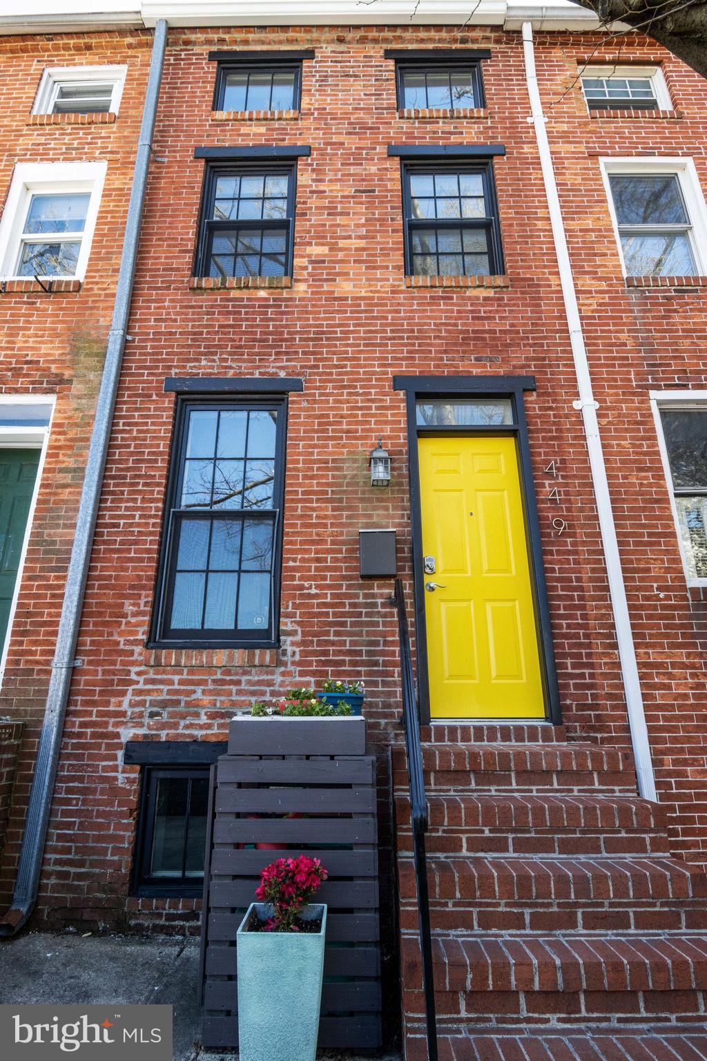 SETON HILL - Residential