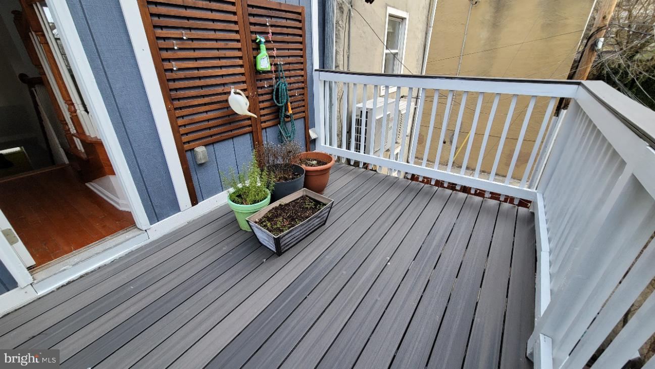 SETON HILL - Residential