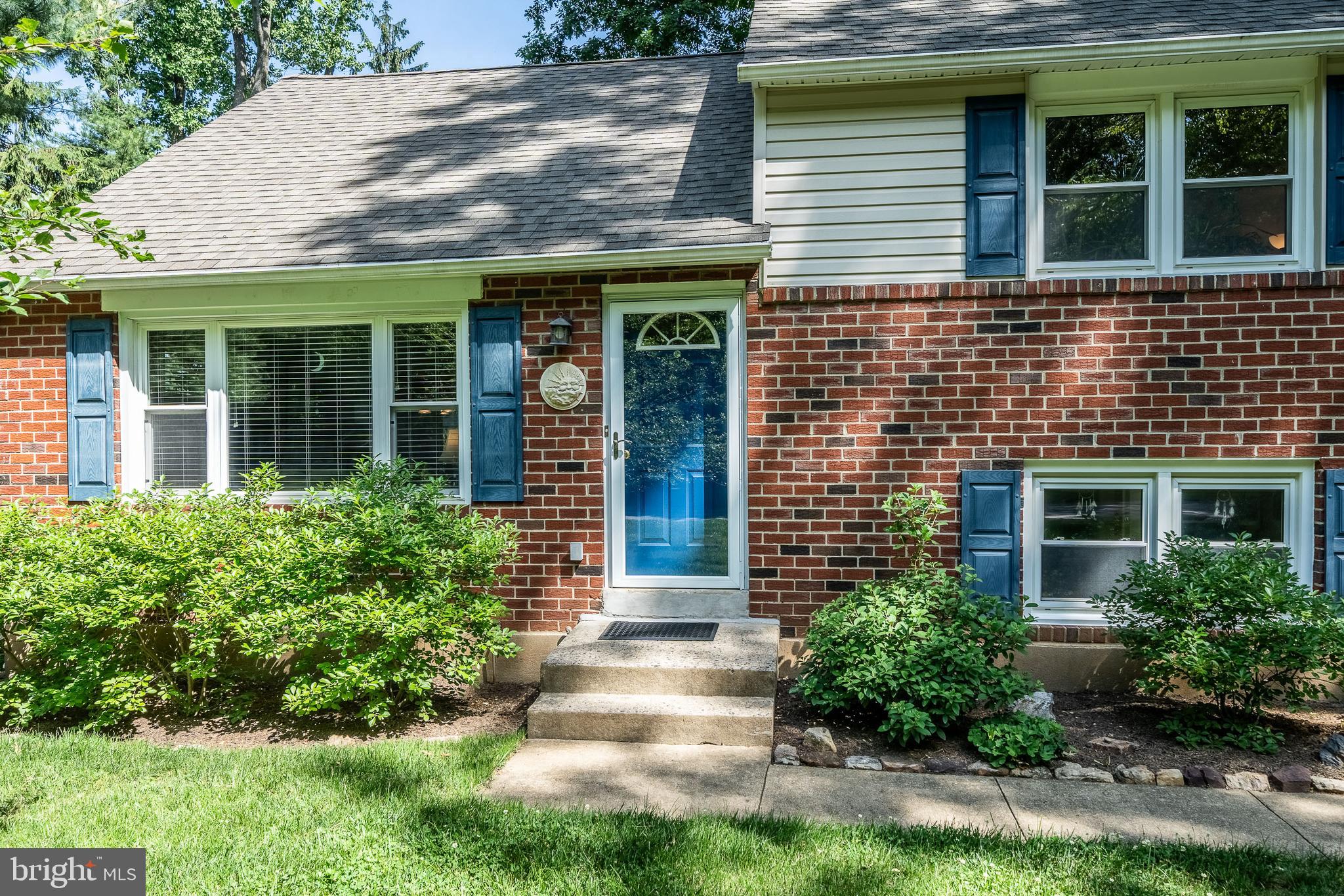 1312 MARY JANE LANE