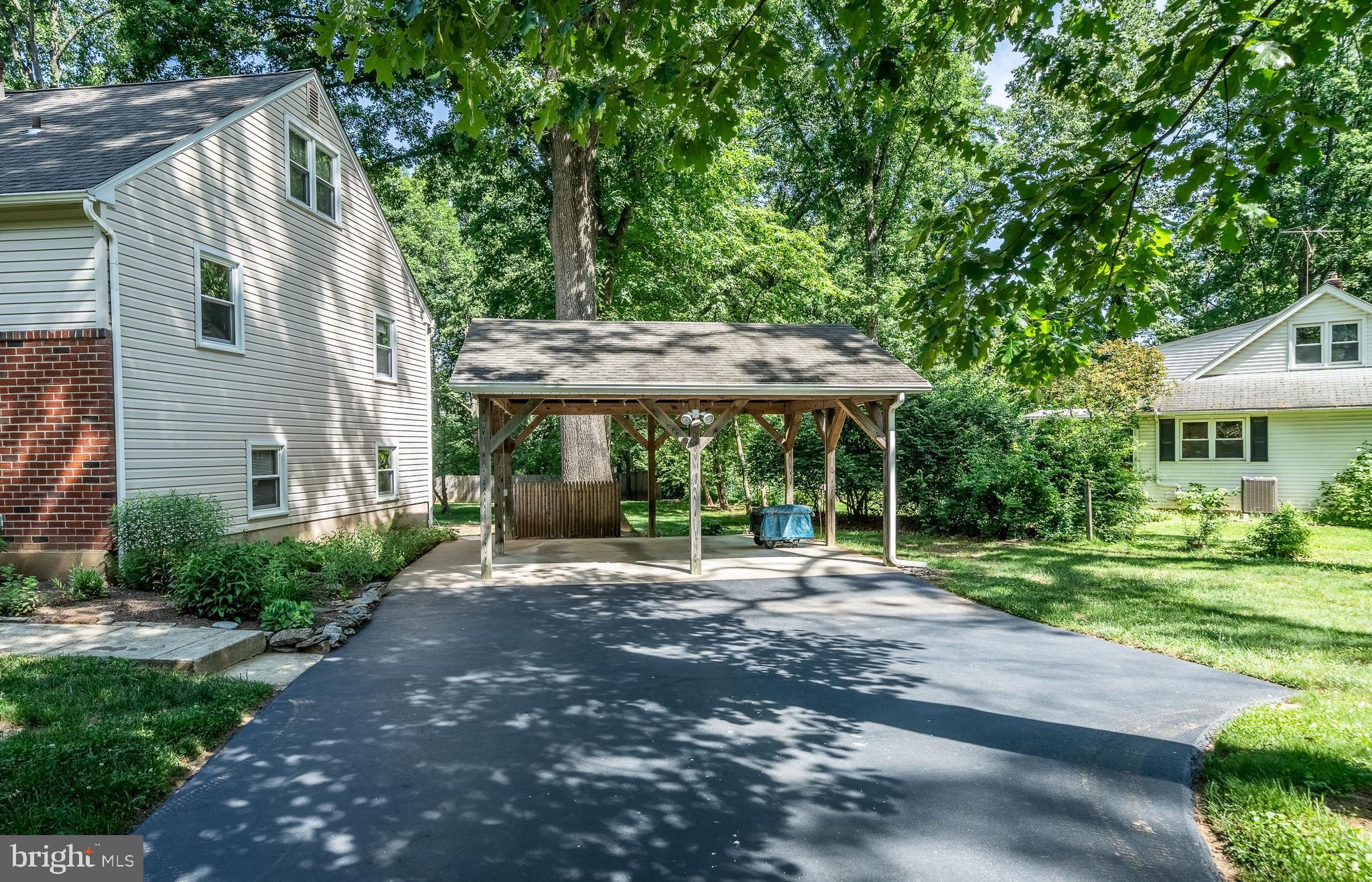 1312 MARY JANE LANE