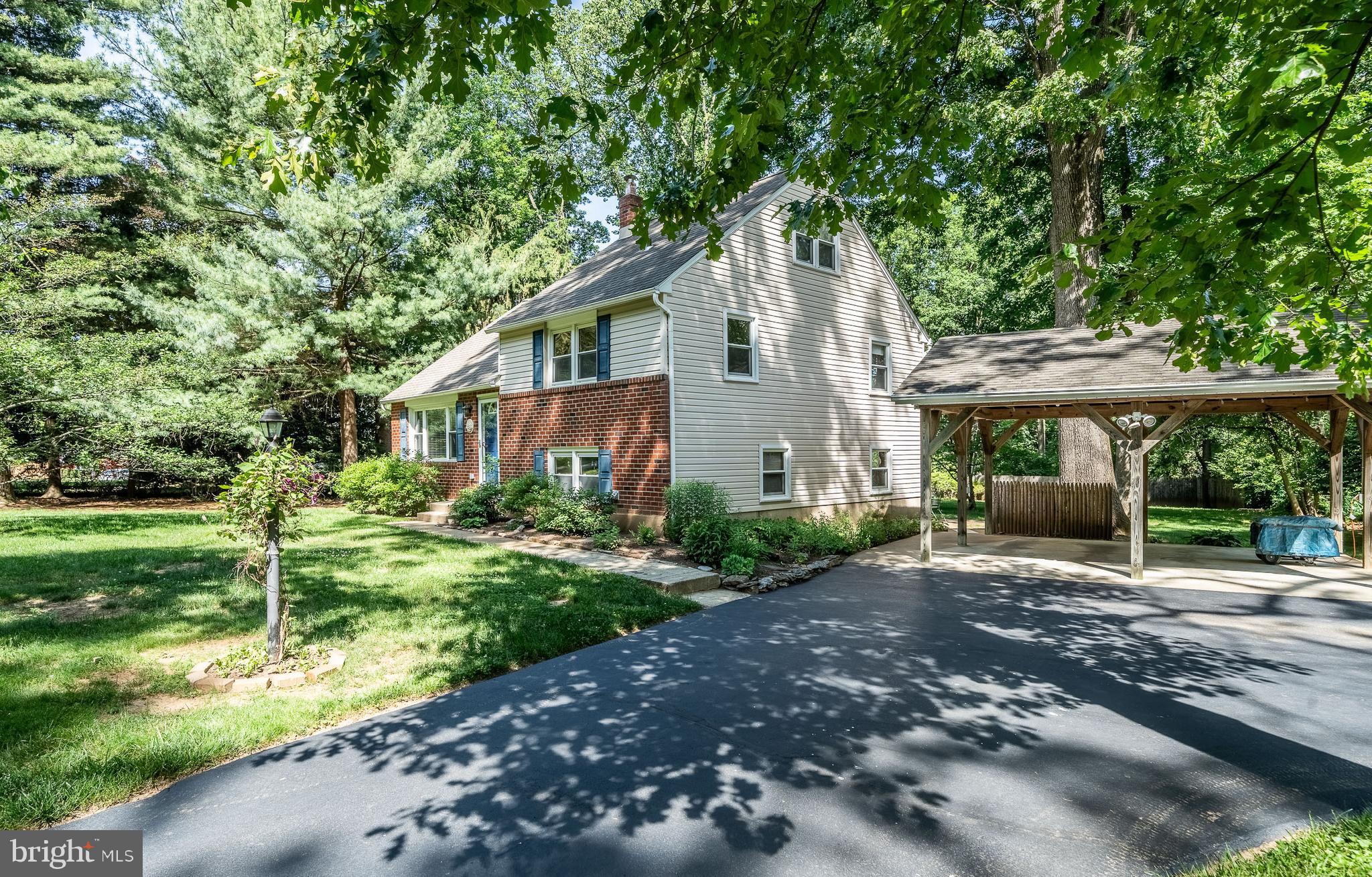 1312 MARY JANE LANE