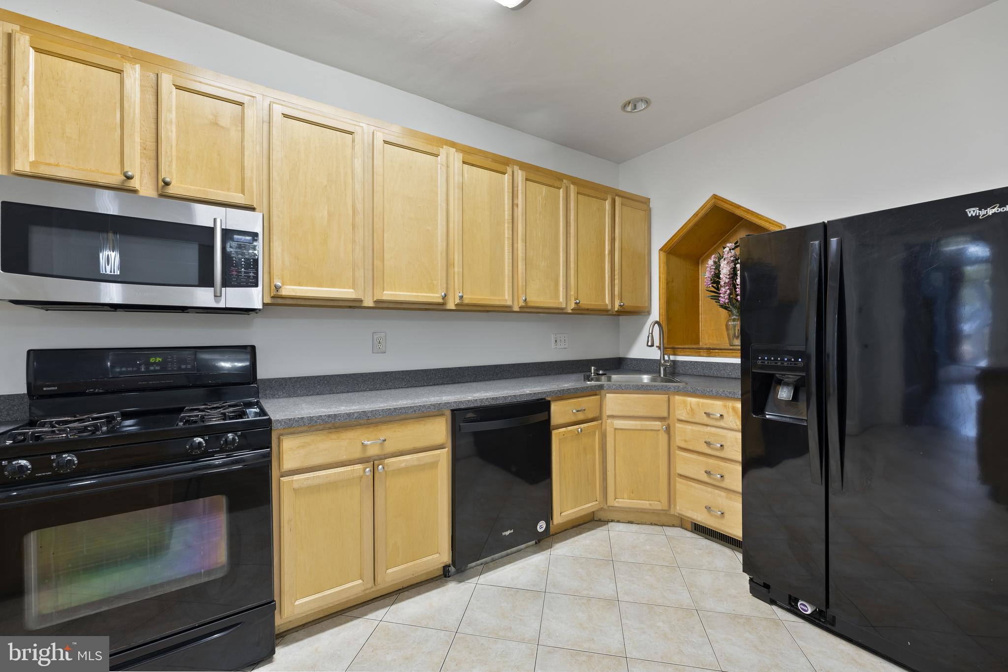 16TH STREET HEIGHTS - Residential Lease