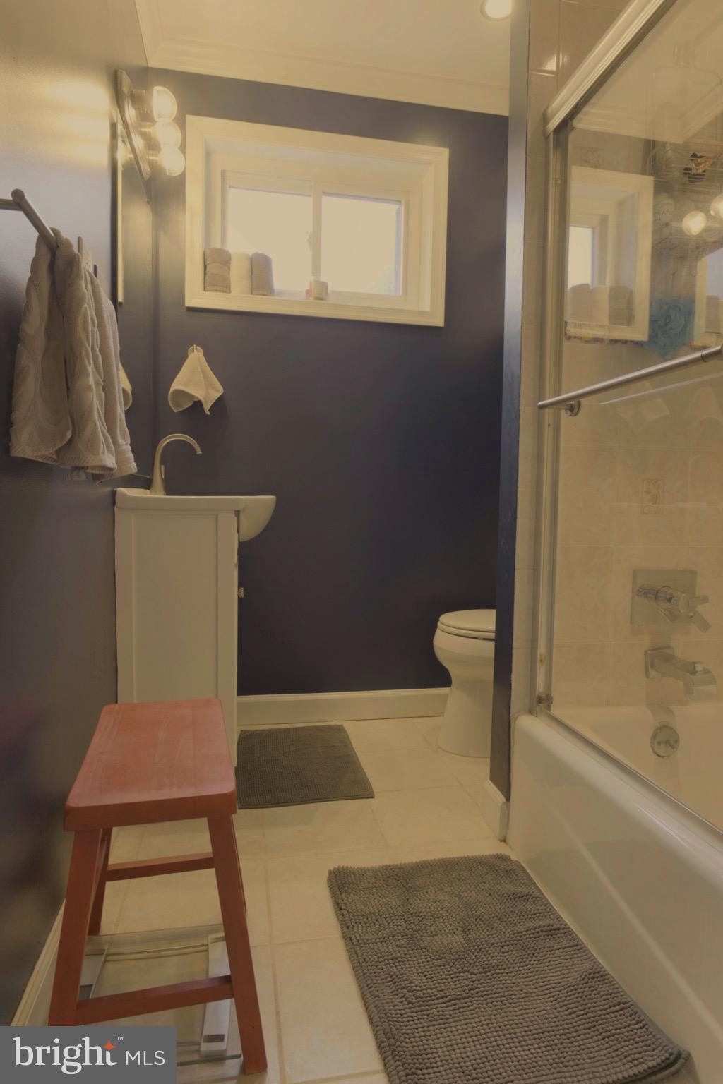 RANDOLPH HILLS - Residential Lease