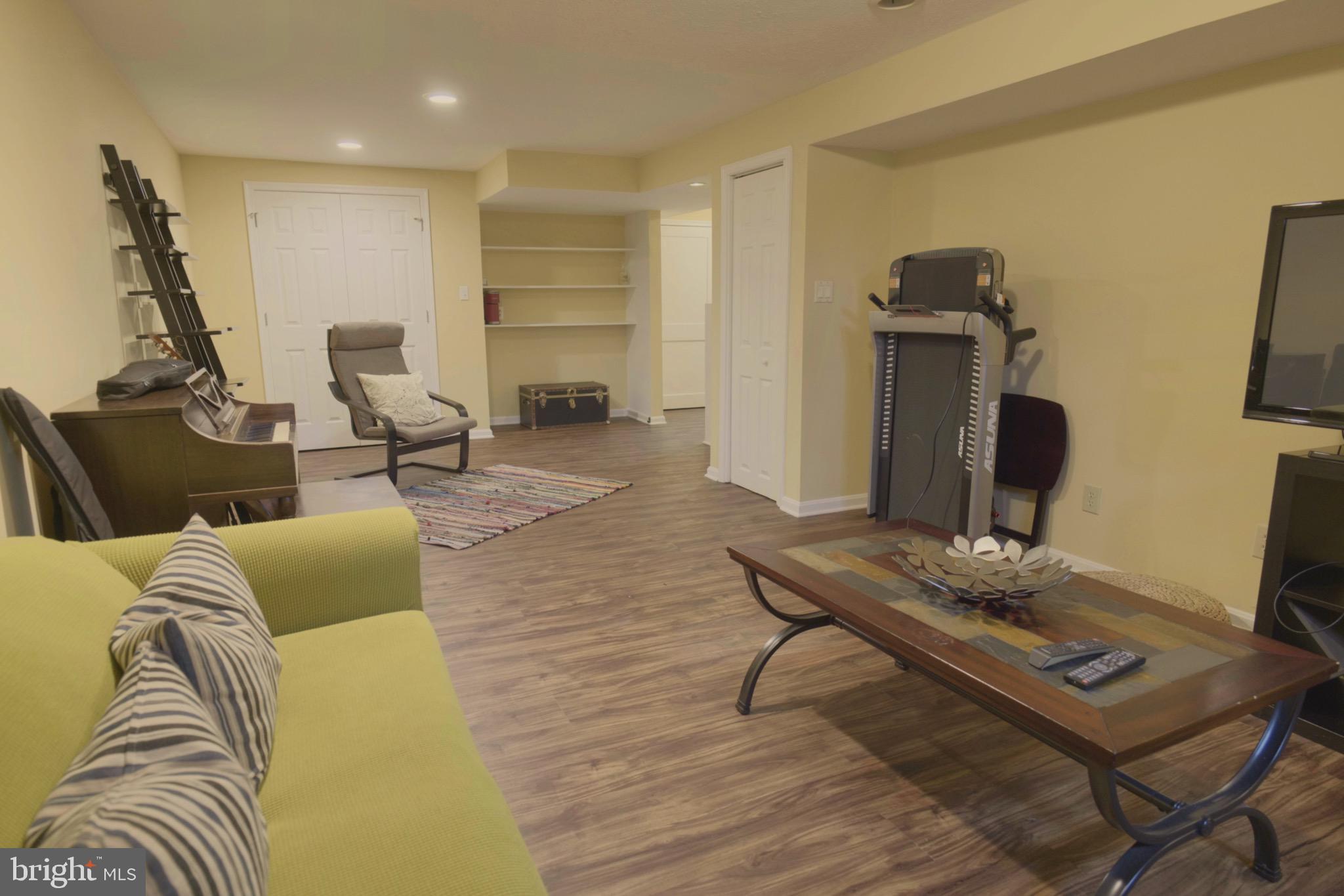 RANDOLPH HILLS - Residential Lease