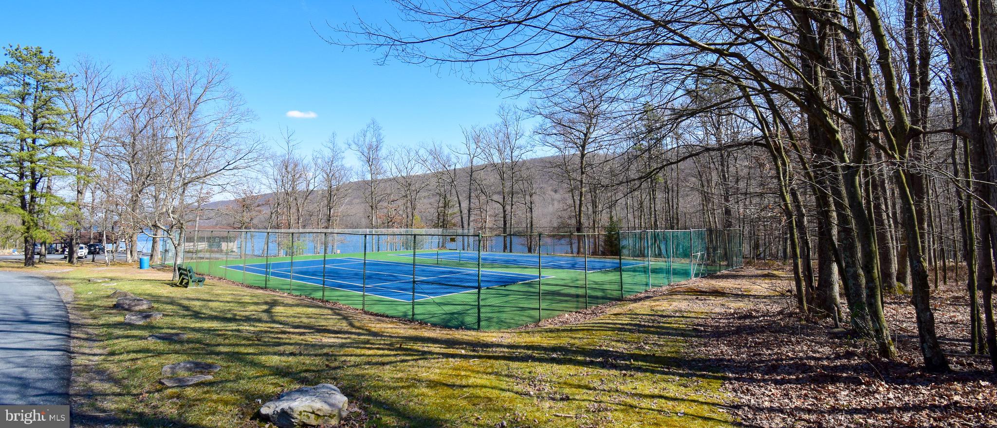 LAKE HAUTO - Residential