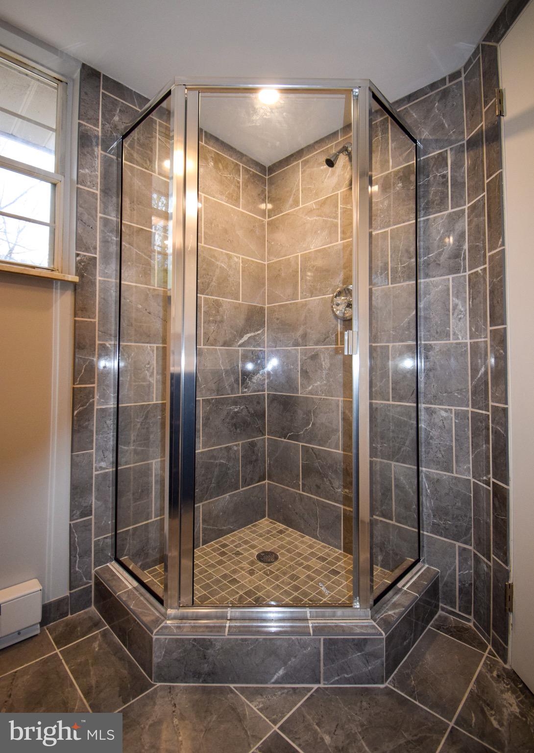 LAKE HAUTO - Residential